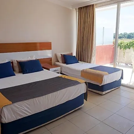 Hotel Legend Side